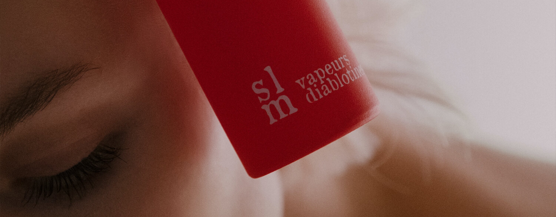 SLM – Sous Le Manteau